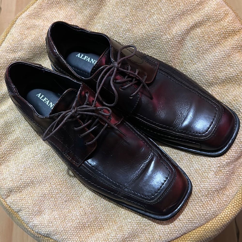 Men’s Brown Leather Dress Shoes